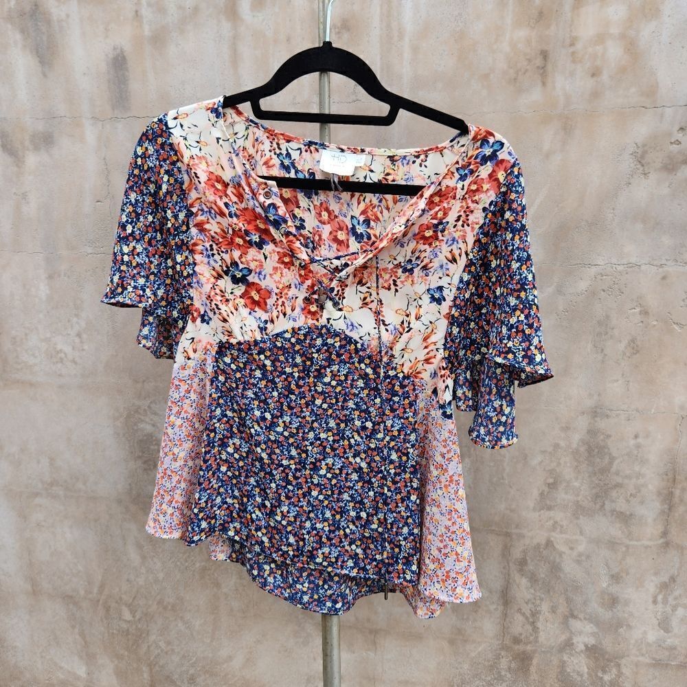Anthropologie HD in paris mixed floral top Palo alto